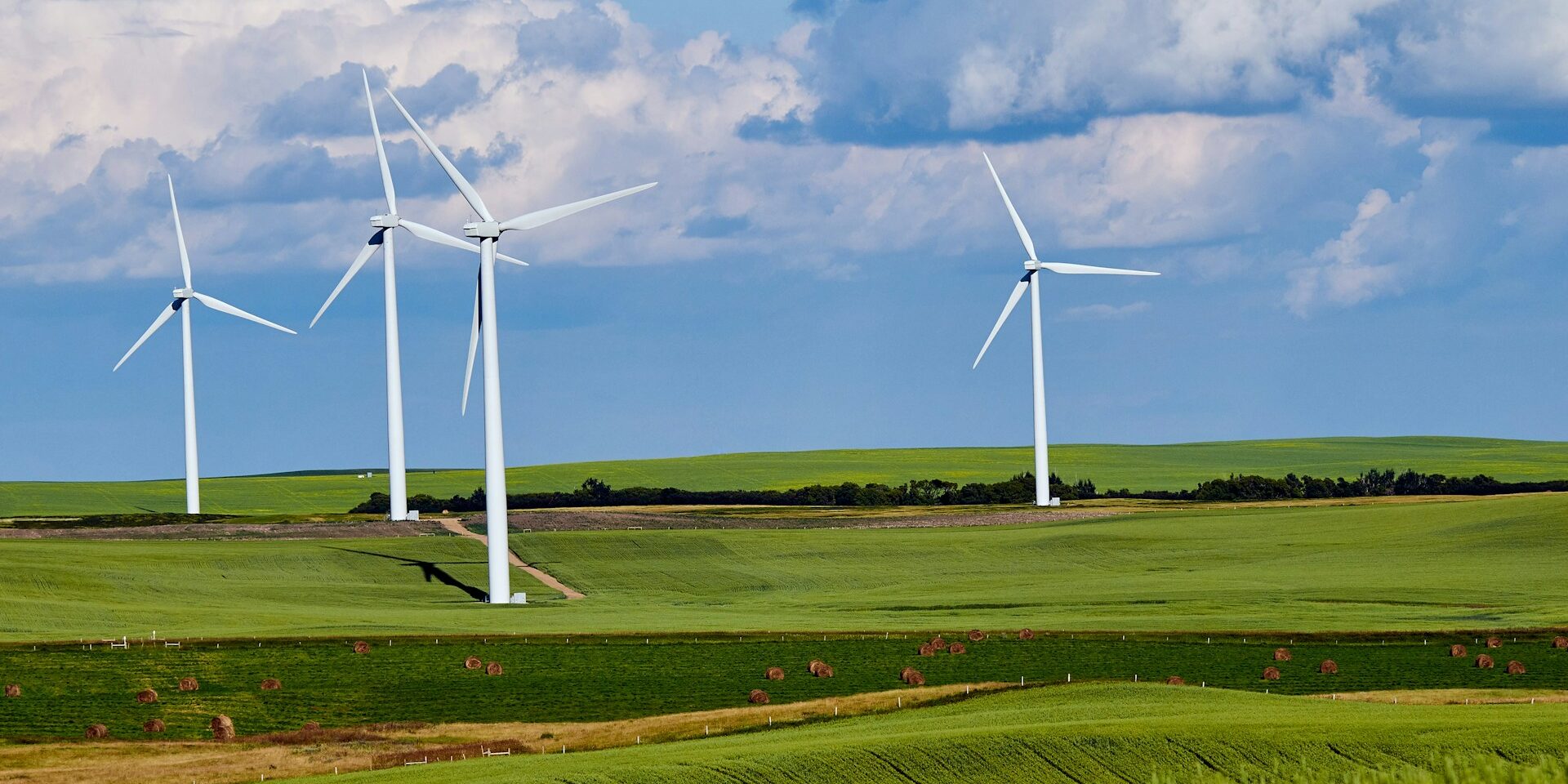Jó hír: először termelt a világ több áramot megújuló energiaforrásokból, mint szénből